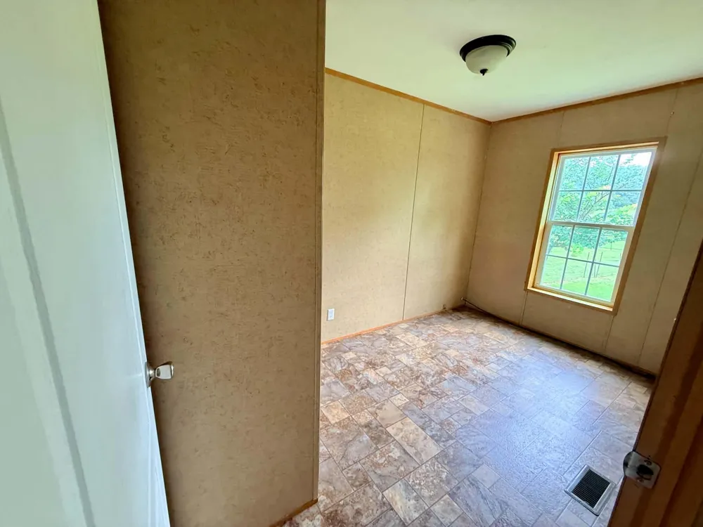 190 Co Rd 909 Etowah, TN 37331