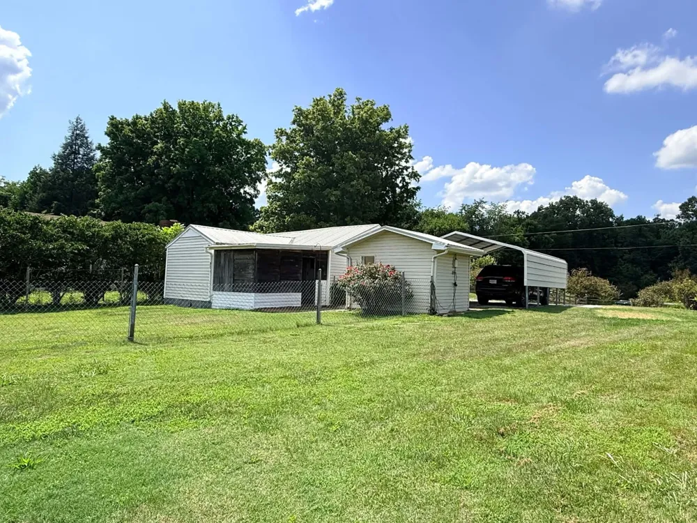 190 Co Rd 909 Etowah, TN 37331