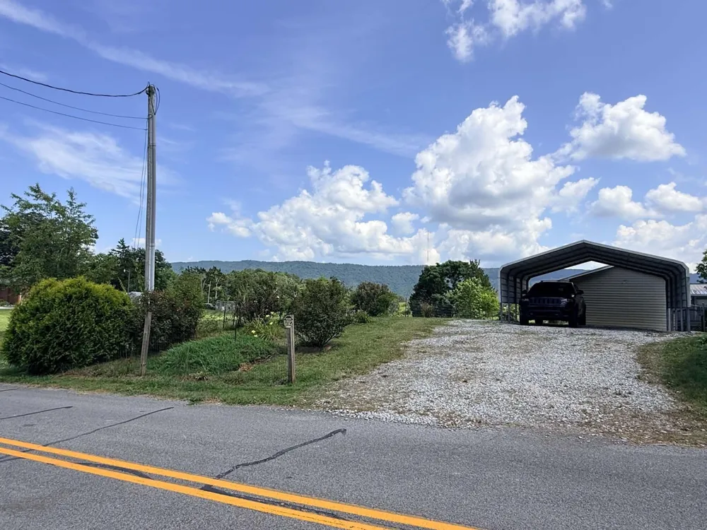 190 Co Rd 909 Etowah, TN 37331