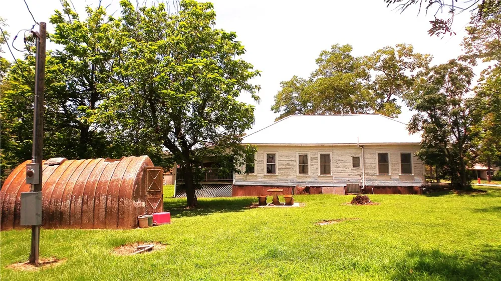 400 S Main Street Caldwell, TX 77836