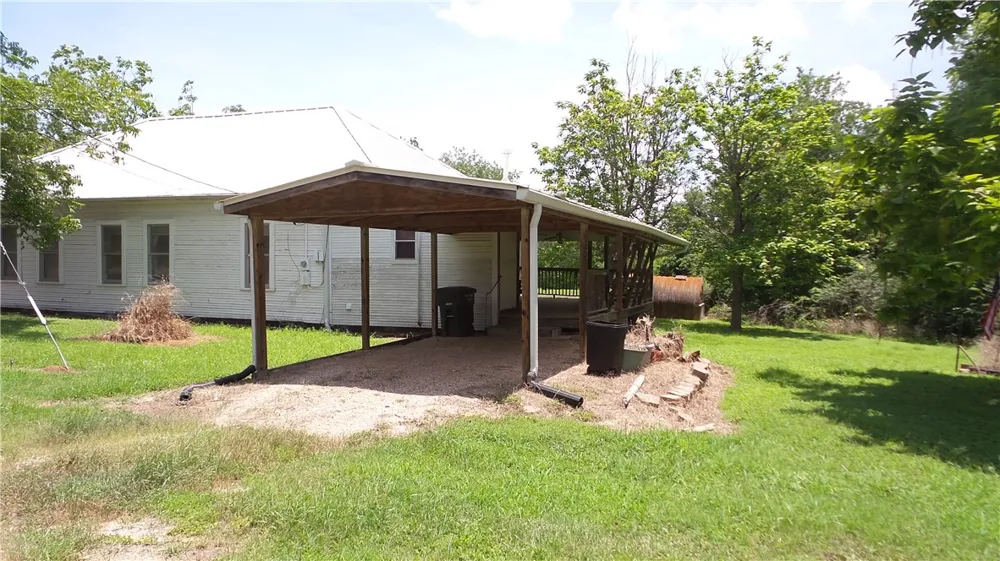 400 S Main Street Caldwell, TX 77836