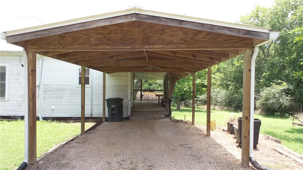 400 S Main Street Caldwell, TX 77836