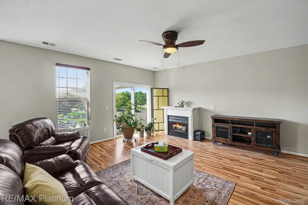 10217 CROSSVIEW TRAIL Hartland Township, MI 48855