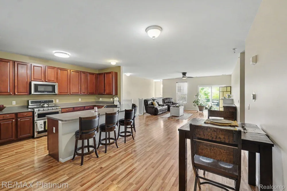 10217 CROSSVIEW TRAIL Hartland Township, MI 48855