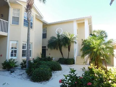 1669 MONARCH DRIVE #204