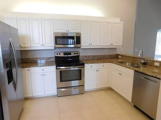1669 MONARCH DRIVE #204 Venice, FL 34293