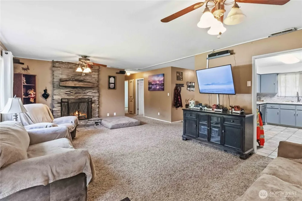 109 Alpha Drive Longview, WA 98632