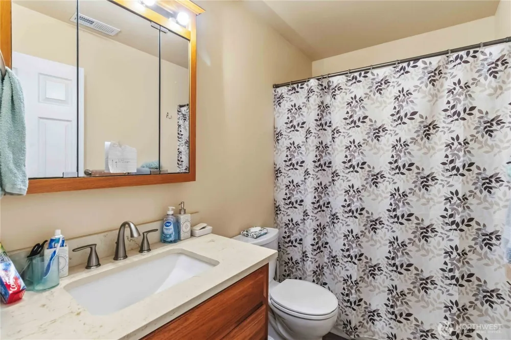 109 Alpha Drive Longview, WA 98632