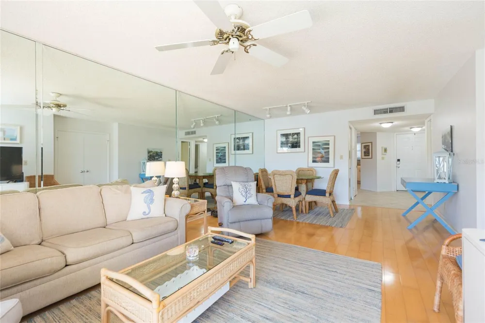 6080 BAHIA DEL MAR CIRCLE #113 St Petersburg, FL 33715