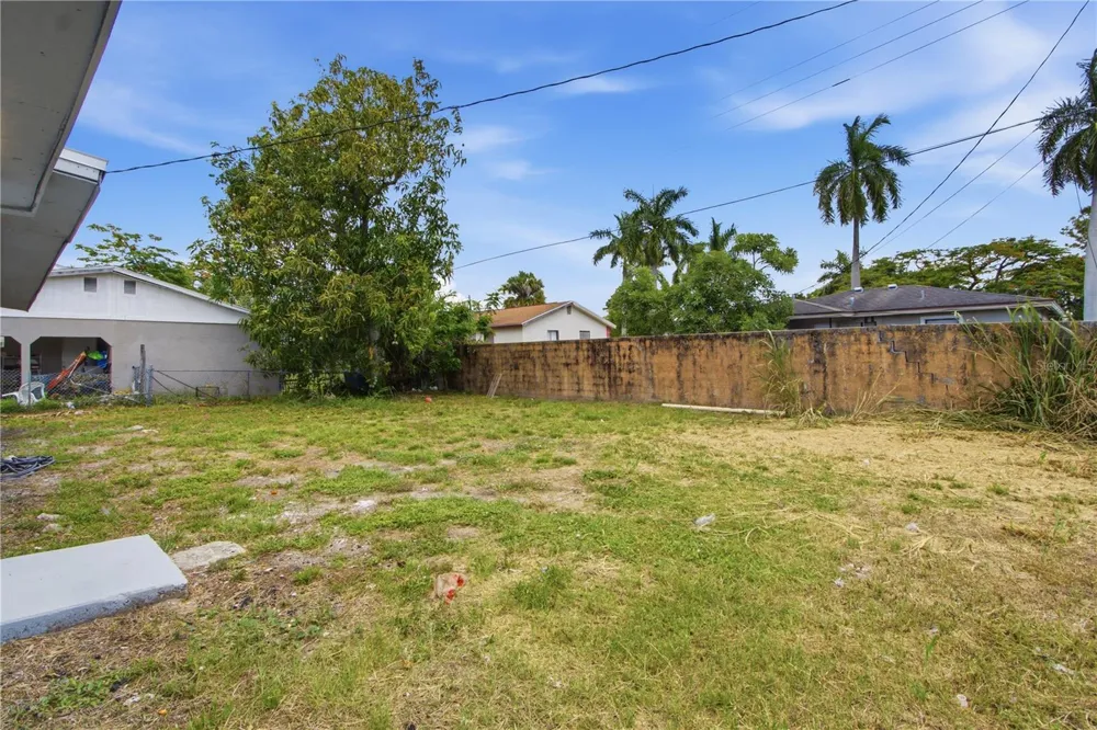 1629 PAWNEE STREET Fort Myers, FL 33916