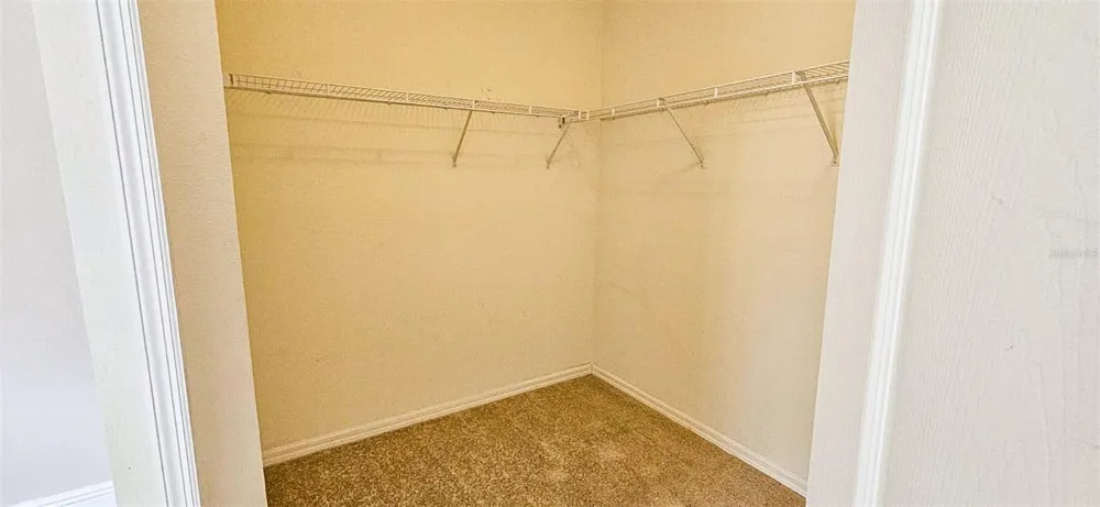 200 SOUTHERN PECAN CIRCLE #203 Winter Garden, FL 34787