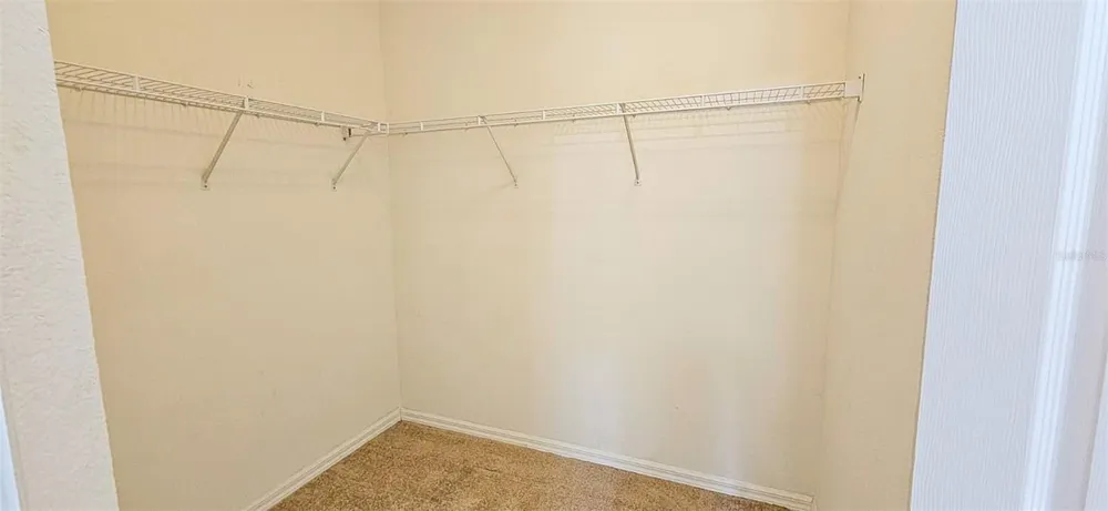200 SOUTHERN PECAN CIRCLE #203 Winter Garden, FL 34787