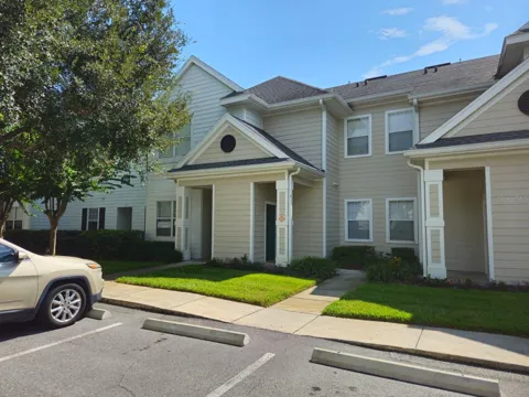 200 SOUTHERN PECAN CIRCLE #203