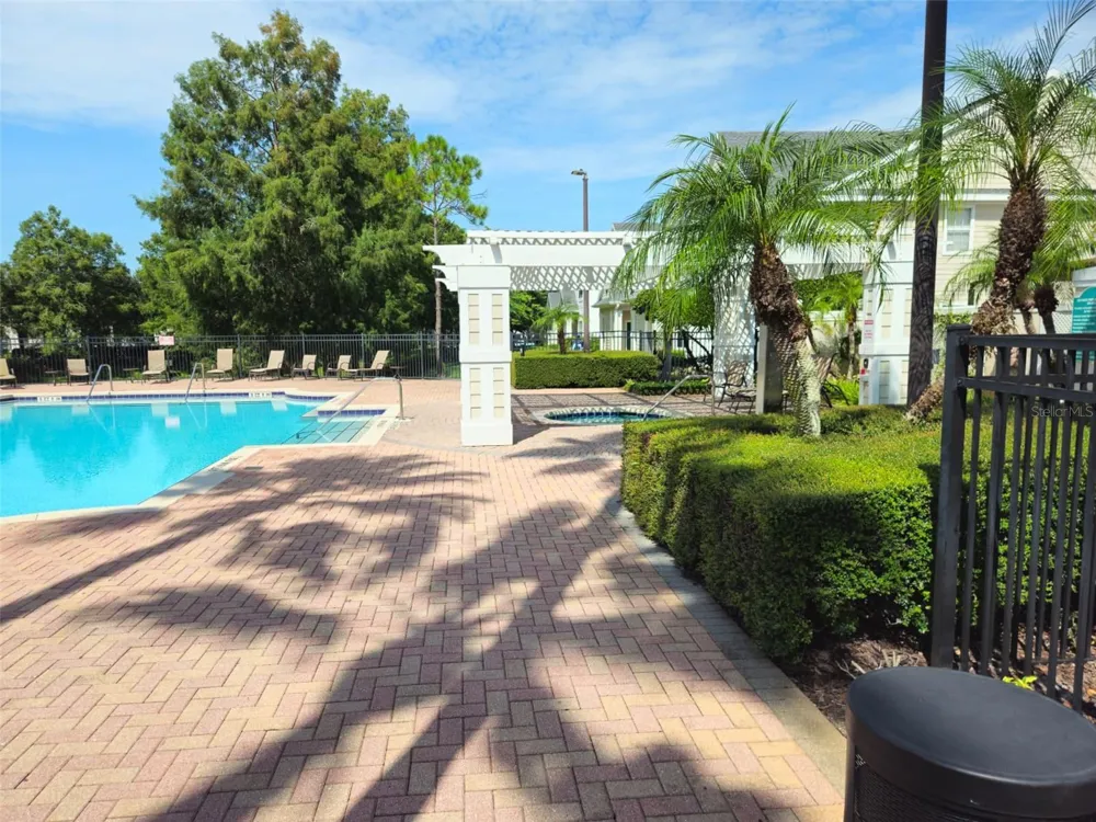 200 SOUTHERN PECAN CIRCLE #203 Winter Garden, FL 34787