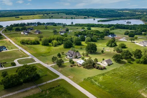 5270 Saddle Ridge Court