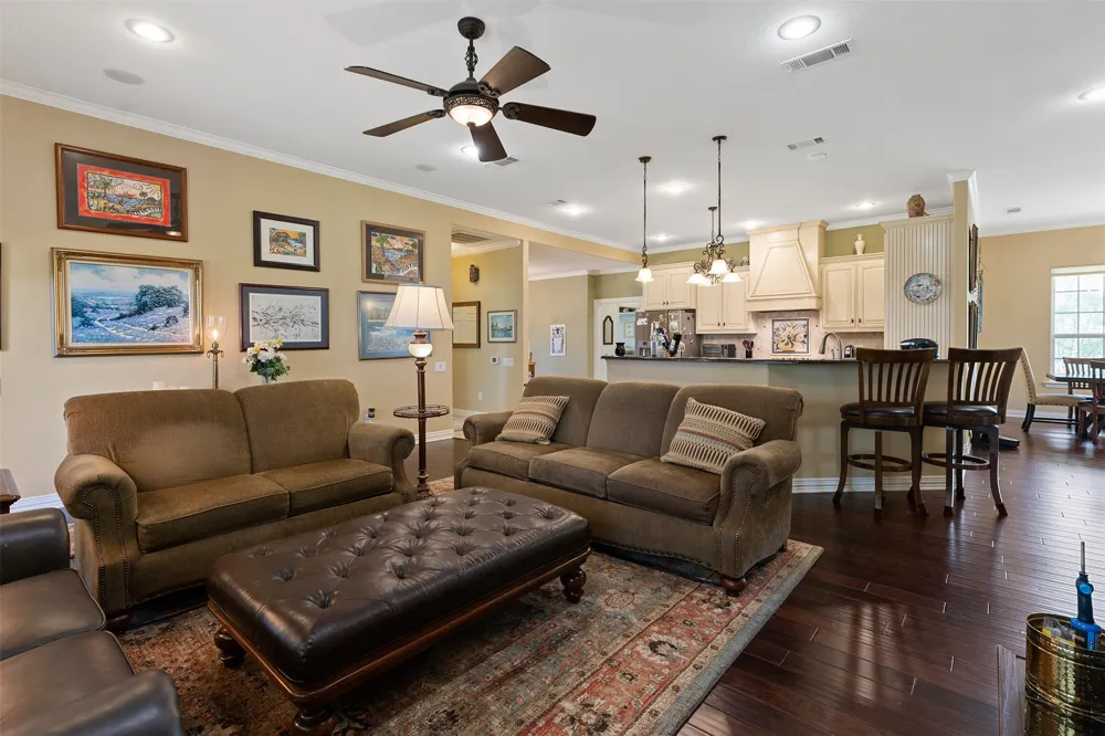 5270 Saddle Ridge Court Athens, TX 75752