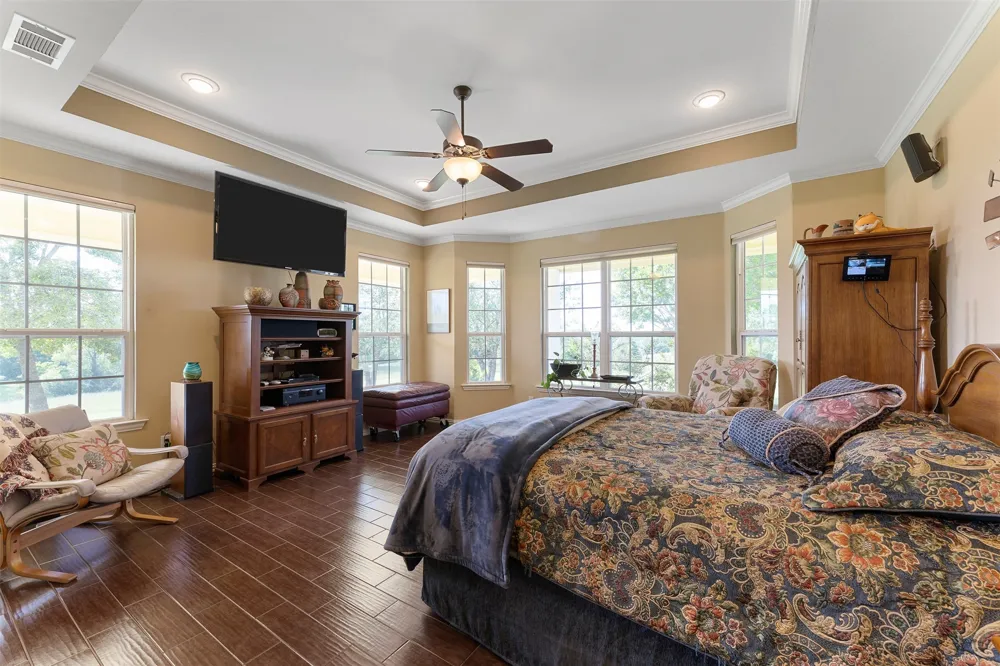 5270 Saddle Ridge Court Athens, TX 75752