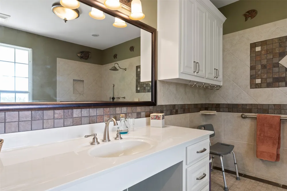 5270 Saddle Ridge Court Athens, TX 75752