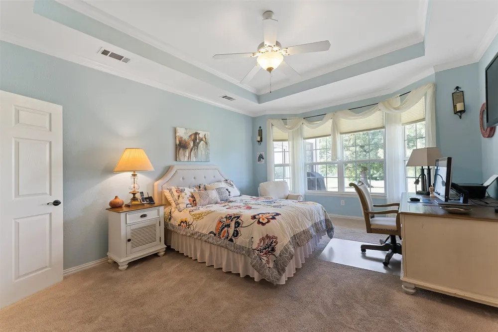 5270 Saddle Ridge Court Athens, TX 75752