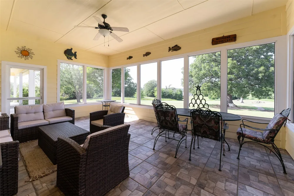 5270 Saddle Ridge Court Athens, TX 75752