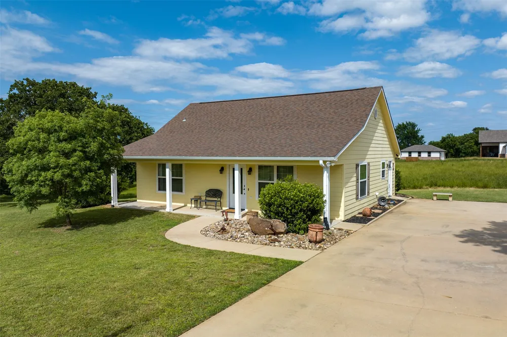5270 Saddle Ridge Court Athens, TX 75752