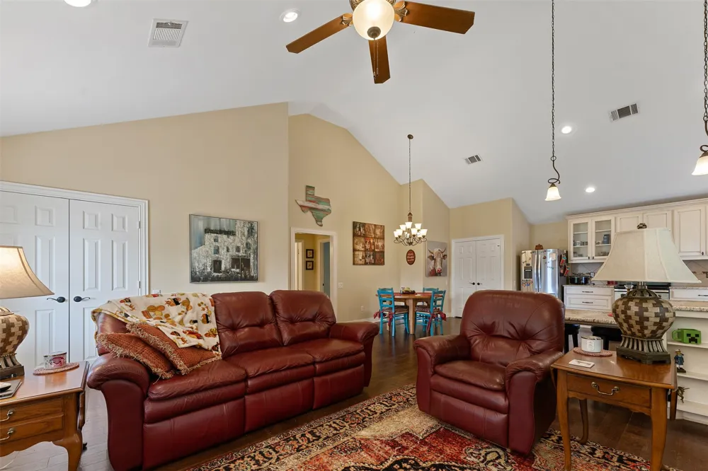 5270 Saddle Ridge Court Athens, TX 75752