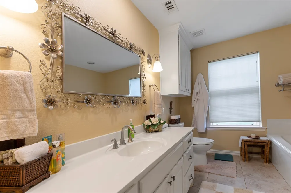 5270 Saddle Ridge Court Athens, TX 75752
