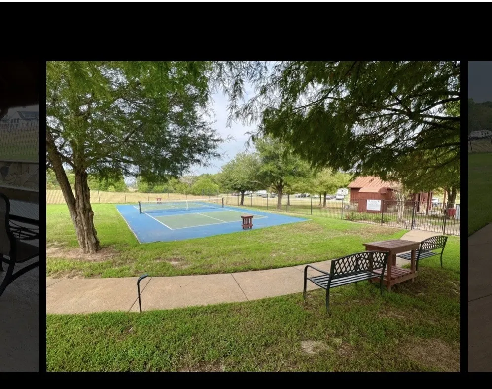 5270 Saddle Ridge Court Athens, TX 75752
