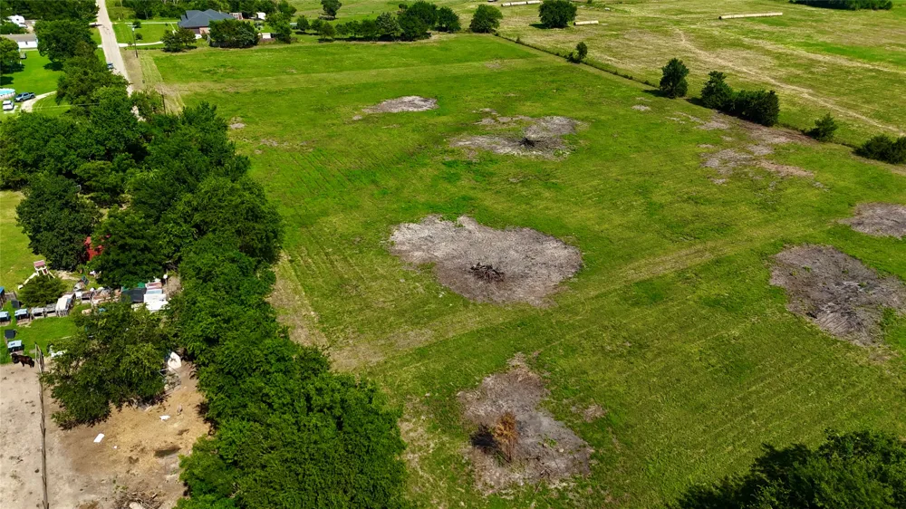 CR 3229 ROAD Lone Oak, TX 75453