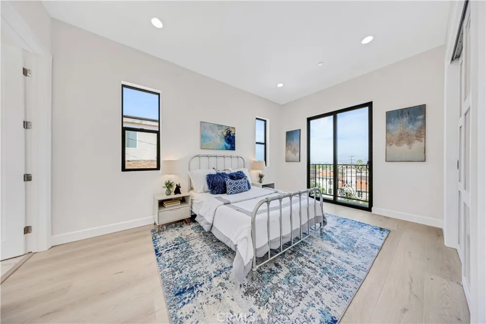 7156 Mooney Rosemead, CA 91770