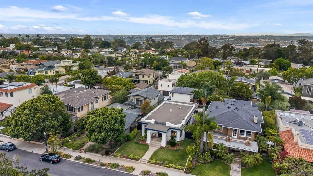 2124 Hickory San Diego, CA 92103