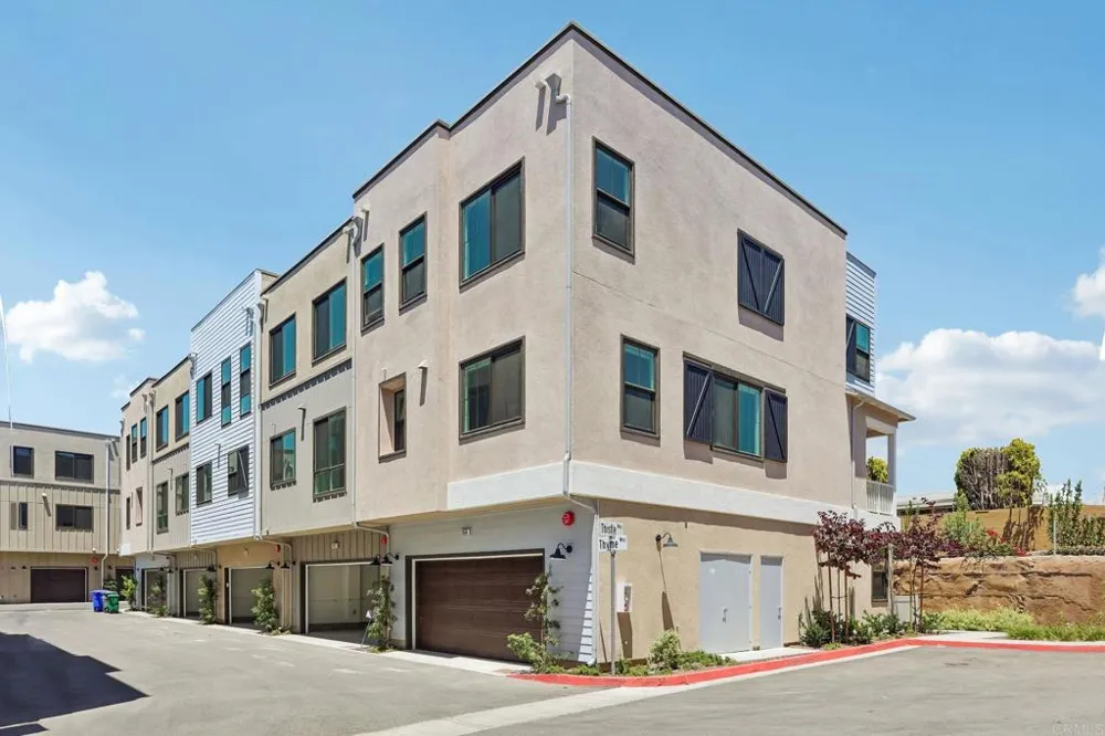 2500 Thyme Way Carlsbad, CA 92008