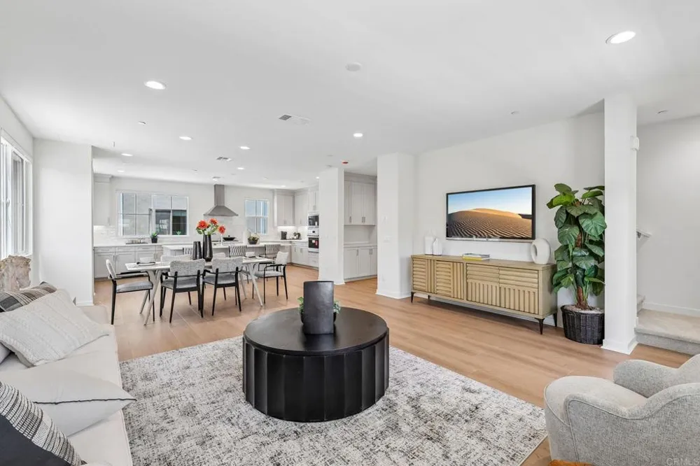 2500 Thyme Way Carlsbad, CA 92008