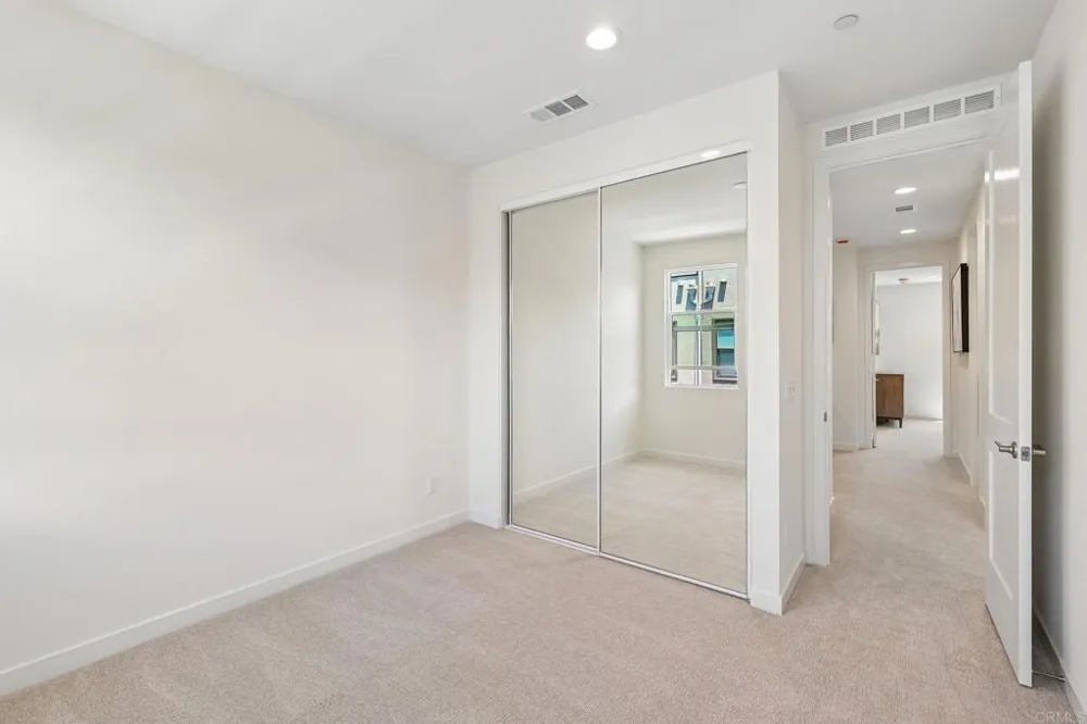 2500 Thyme Way Carlsbad, CA 92008