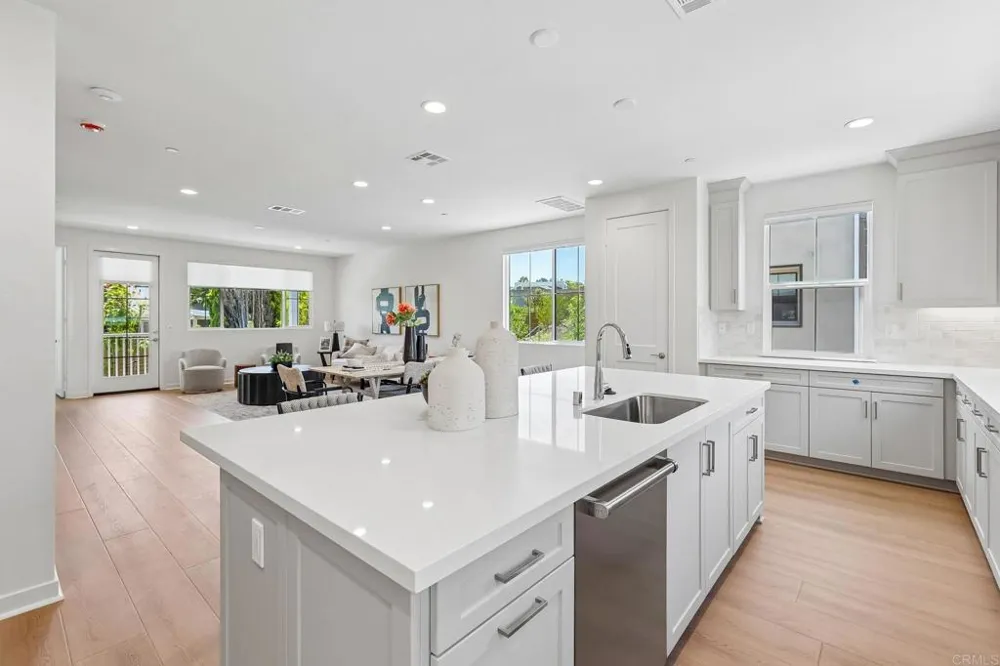 2500 Thyme Way Carlsbad, CA 92008