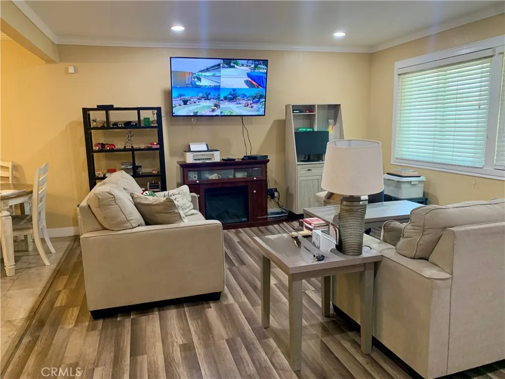 4751 Howard Montclair, CA 91763