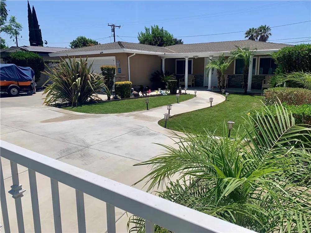 4751 Howard Montclair, CA 91763