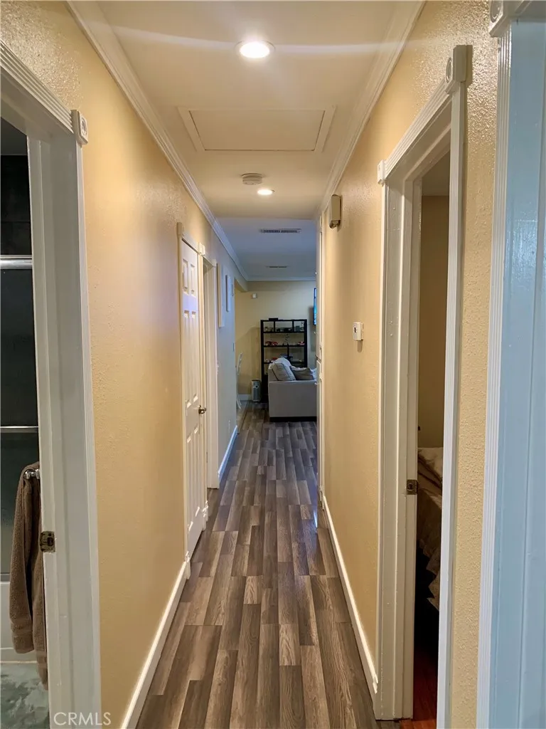 4751 Howard Montclair, CA 91763