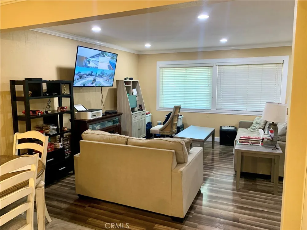 4751 Howard Montclair, CA 91763