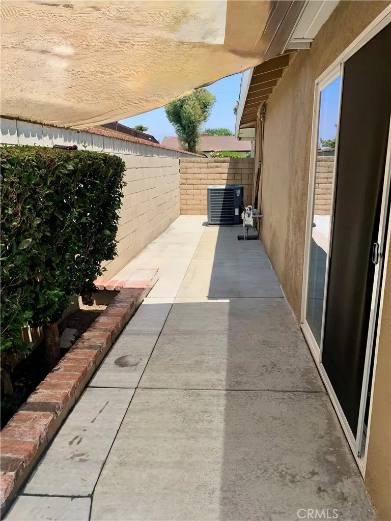 4751 Howard Montclair, CA 91763
