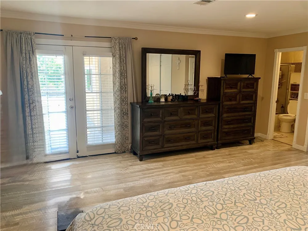 4751 Howard Montclair, CA 91763