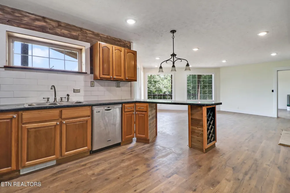 517 Big Sky Rd Jamestown, TN 38556