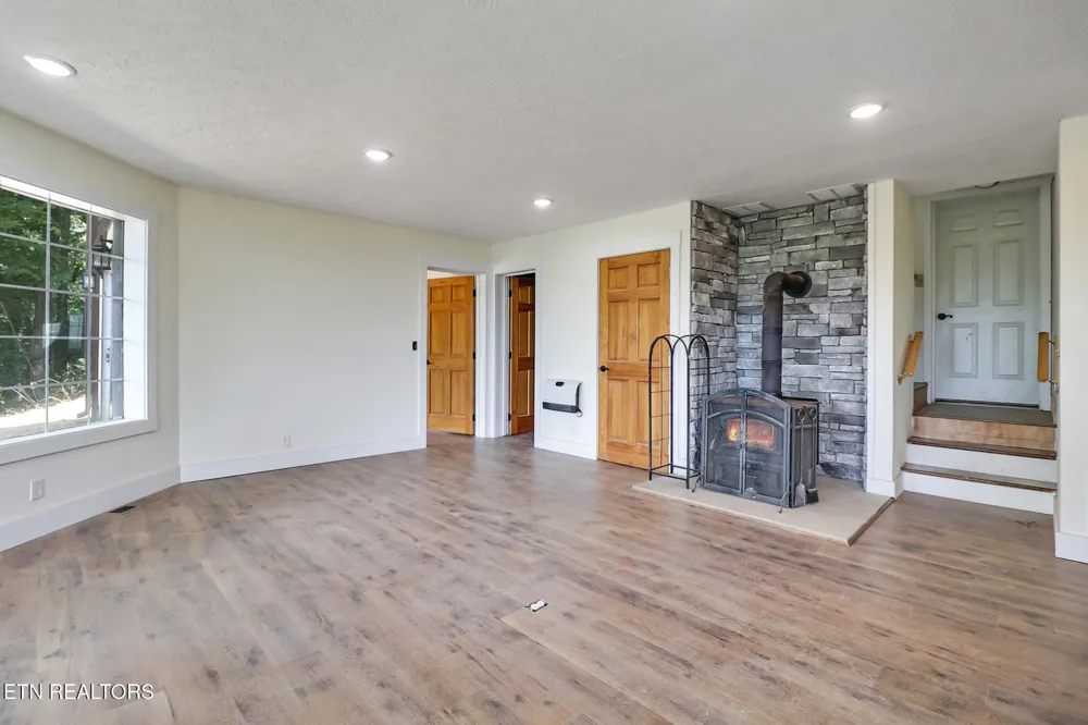 517 Big Sky Rd Jamestown, TN 38556