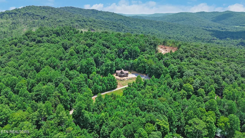517 Big Sky Rd Jamestown, TN 38556