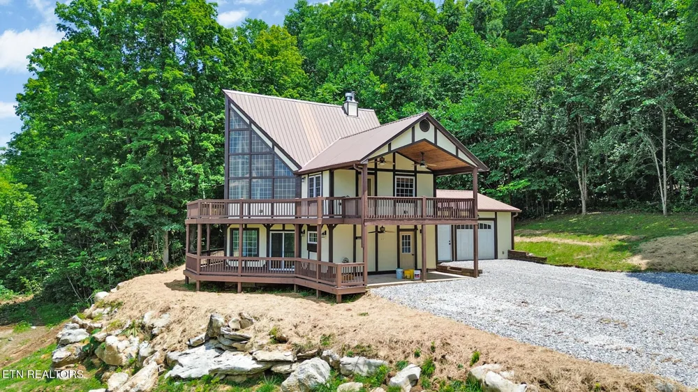 517 Big Sky Rd Jamestown, TN 38556