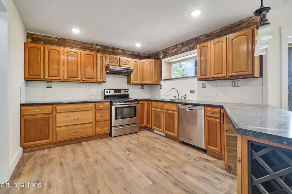 517 Big Sky Rd Jamestown, TN 38556