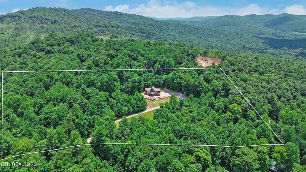 517 Big Sky Rd Jamestown, TN 38556