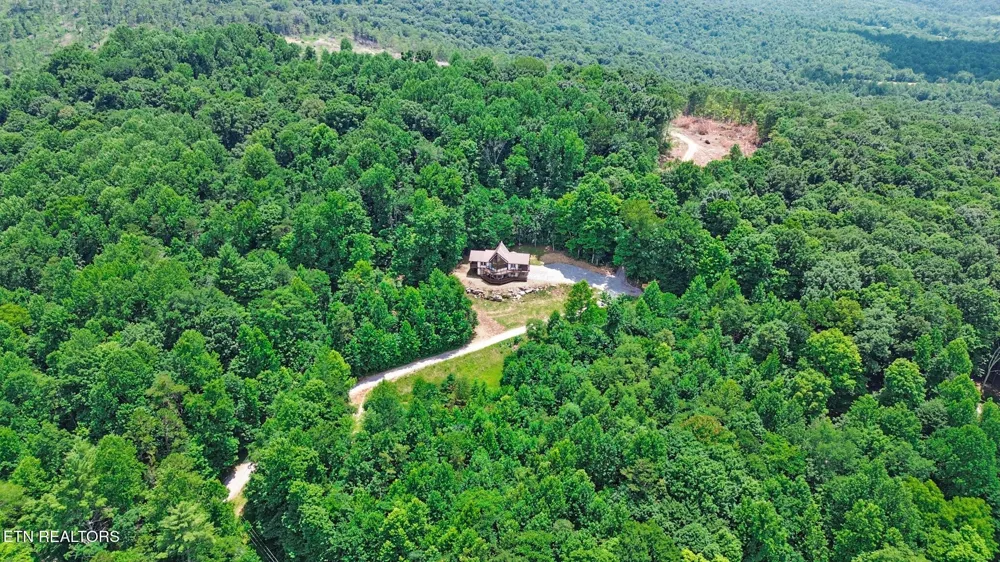 517 Big Sky Rd Jamestown, TN 38556