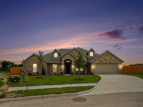 1027 Ella Drive