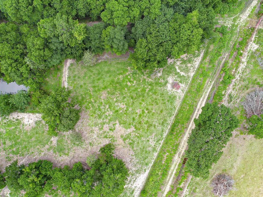 3280 Ws Rail Road Ben Franklin, TX 75415
